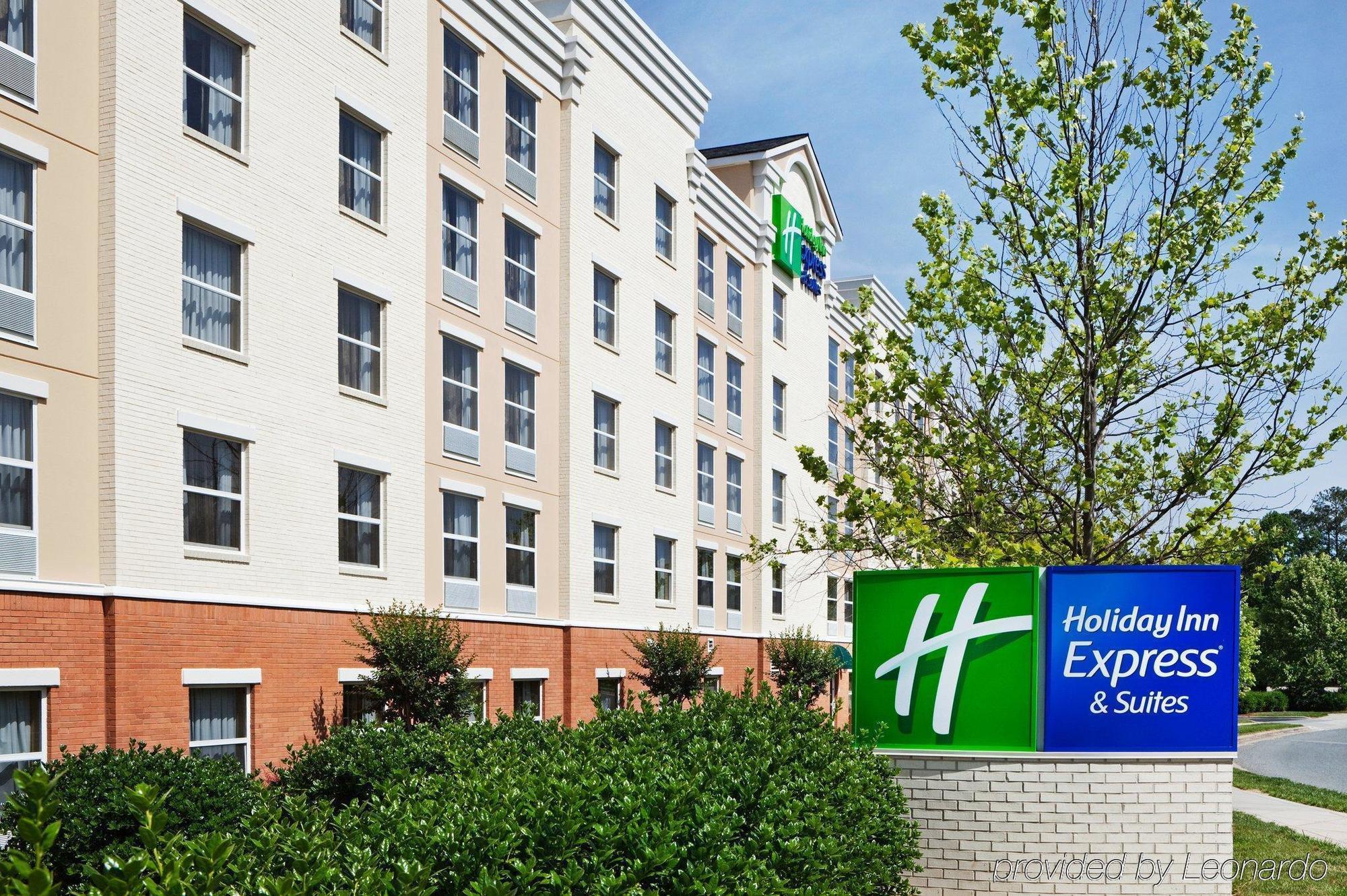 Comfort Suites Near Birkdale Village- Huntersville Exterior photo